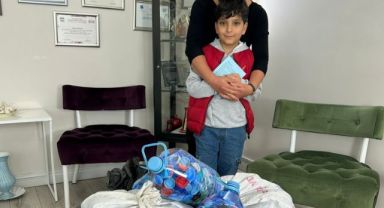  7 yaşındaki öğrenci, engelliler için kapak topladı