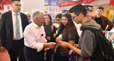 Başkan Büyükkılıç, 7’nci Kayseri Kitap Fuarı’nda Kitapseverlerle Bir Araya Geldi