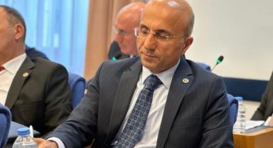 CHP'li Aşkın Genç: Bireysel kredi ve kredi kartı borçları, 3,6 trilyon lirayı aşarken, borçlarını ödeyemeyen yurttaşlarımızın sayısı 1 milyonu geçti.