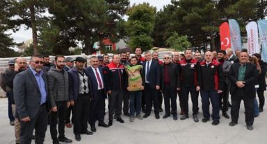 Doğal afetler nedeniyle mağdur olan çiftçilere tohum desteği