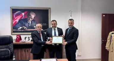 İYİ Parti'de yaprak dökümü devam ediyor