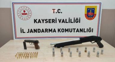Jandarmadan silah ticareti yapanlara operasyon