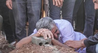 Rojin'in tabutunu kadınlar taşıdı! Gözyaşlarıyla uğurlandı