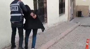  Aranan hırsızlar yakalandı