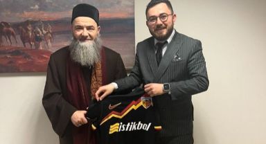 Cübbeli Ahmet Hoca hastaneye kaldırıldı