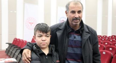 Kadavradan beklerken babası böbreğini verdi