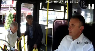  Kapısı açık otobüsten düşen şahıs, 37 gün sonra hayatını kaybetti