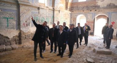 Vali Çiçek Tavlusun mahallesini ziyaret etti