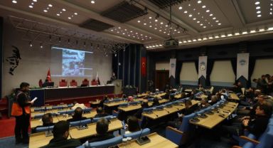 Büyükşehir personeline afet farkındalık eğitimi