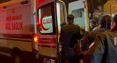Düğünde iki grup arasında bıçaklı kavga: 1 yaralı