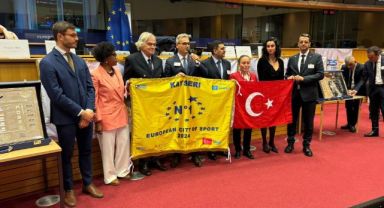 Kayseri Büyükşehir'e Avrupa'dan 'Altın Bayrak' ödülü