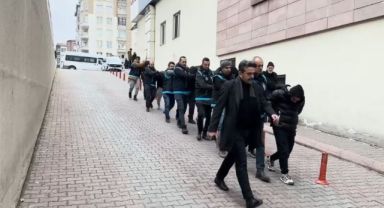 Oto yedek parçası ilanlarıyla 274 vatandaşı dolandıran 7 şüpheli yakalandı