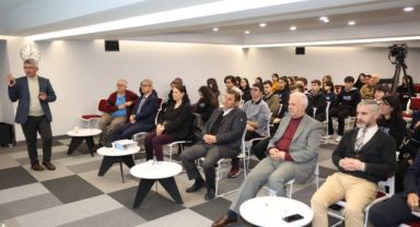 Yazar Okulu Seminerleri Başladı