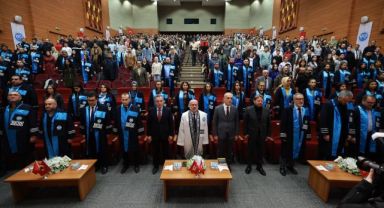 YÖK Üyesi Prof. Dr. Karaboğa, KAYÜ’de dönem dersi verdi