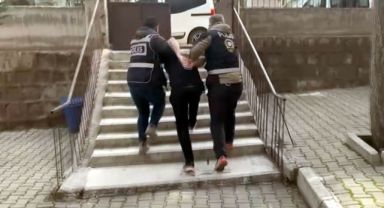 Kesinleşmiş cezası bulunan firari, mutfak dolabından çıktı
