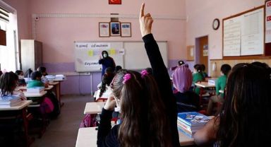 Milli Eğitim Bakanlığı’ndan yeni karar: İlkokullara isteğe bağlı sınıf tekrarı geldi