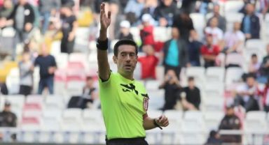 Pakkan ikinci kez Sivasspor-Kayserispor maçında düdük çalacak