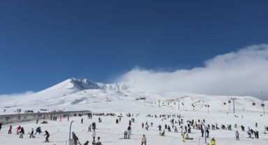 Erciyes, sömestir tatilinde 900 bin kişiyi ağırladı