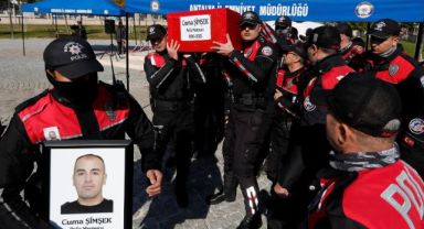 Polis memurunun hayatını kaybettiği kaza saniye saniye kask kamerasında