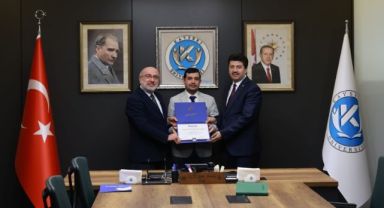 Tomarza Mustafa Akıncıoğlu MYO akreditasyon belgelerini aldı
