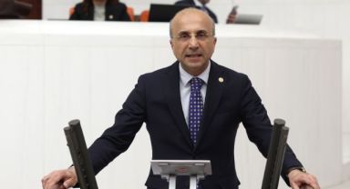 CHP’li Aşkın Genç’ten Siber Güvenlik Kanunu tepkisi: Hükümeti eleştiren herhangi bir içerik veya kamuoyunda tartışma yaratan bir haber ‘siber tehdit’ kapsamına alınabilir