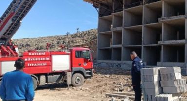 Kayseri'de inşaatın 5'inci katından düşen işçi yaralandı