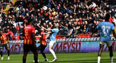 Kayserispor: 1 - Başakşehir: 0 (İlk yarı)