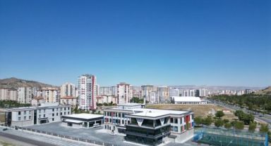 Melikgazi Belediyesi eğitim yatırımlarıyla takdir topluyor