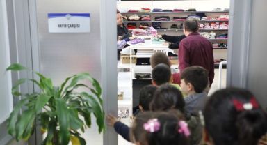 Öksüz ve yetimlerin bayramlıkları Talas Belediyesi'nden