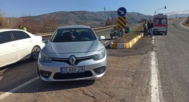 Otomobil ile motosiklet çarpıştı; baba ile kızı yaralandı