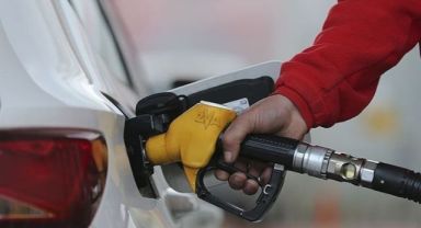 Akaryakıtta beklenen zam iptal edildi