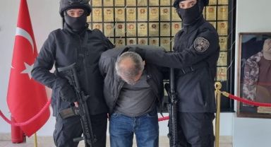 FETÖ üyesi ihraç öğretim üyesi yakalandı