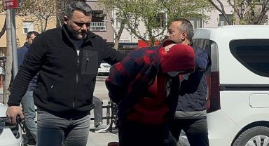 Konya'da uygunsuz yazışma yapan iki doktor görevden uzaklaştırıldı