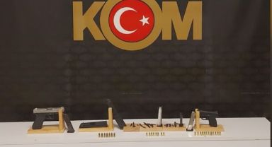 Silah kaçakçısı operasyonla yakalandı