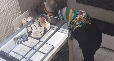 Yaşlı gibi davranıp taş ve biber gazıyla kuyumcu soymaya kalkan kadın bankacının ifadesi ortaya çıktı