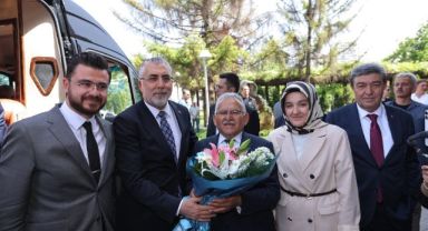 Bakan Işıkhan'dan Başkan Büyükkılıç'a ziyaret