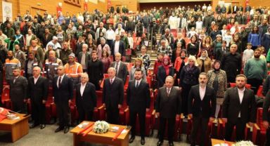 Belediye personeli 1 Mayıs’ta kulakların pasını sildi