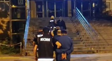 Hac ve umreye gitmek isteyen vatandaşları dolandıran 5 kişi yakalandı