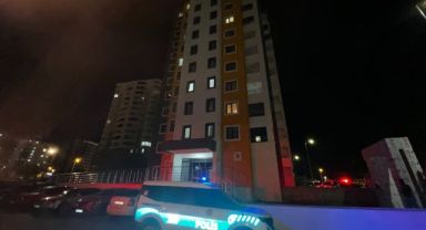 Kayseri'de elinde bıçakla yere düştüğü iddia edilen kadın ağır yaralandı