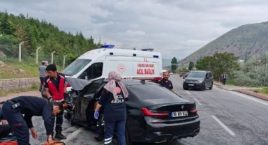 Kayseri’de trafik kazası: 1 ölü 2 ağır yaralı