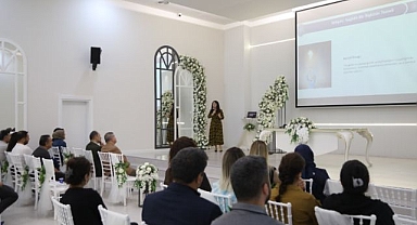 Melikgazi Belediyesi'nden Evlilikte İletişim semineri