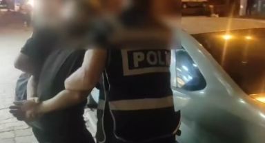 Trafikte tartıştığı kişiye tabanca gösteren şahıs yakalandı
