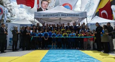 Vali Çiçek: