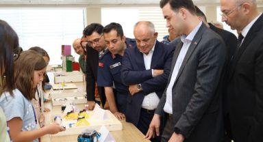 Yahyalı’da Robotik Kodlama ve Teknoloji Zirvesi gerçekleştirildi