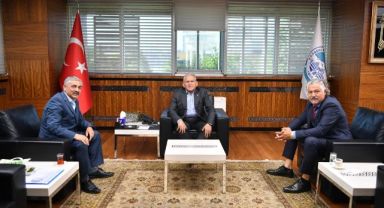 Başkan Büyükkılıç’a yoğun ziyaret trafiği: birlik, beraberlik ve dayanışma vurgusu