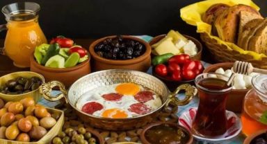 Dünyanın en iyi 100 kahvaltısı seçildi: Türkiye zirvede!