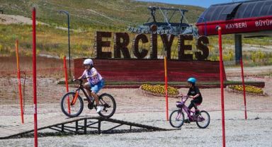 Erciyes'te 'Çocuk Bisiklet ve Aktivite Parkı' sezonu açıldı