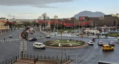 Kayseri'de Bayram Telaşı: AVM'ler Arife Günü 23.00’e Kadar Açık!