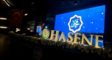 Kayseri’de Hasene Vakfı’nın Peygamber Efendimizi Anma Programı ve Kur’an Ziyafeti Gönülleri Mest Etti