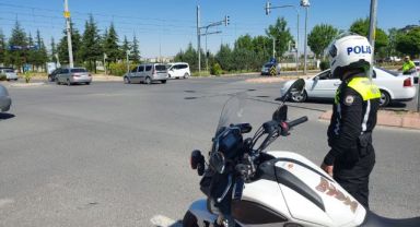 Kayseri Emniyeti ERÜ yerleşkesinde 90 adayı sınava yetiştirdi